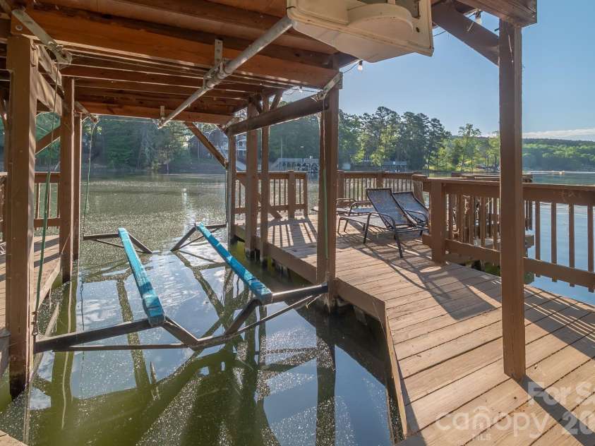 150 Pinehaven Lane, New London, NC 28127.  MLS# CAR4371563, YatesRealty ID 14144. 