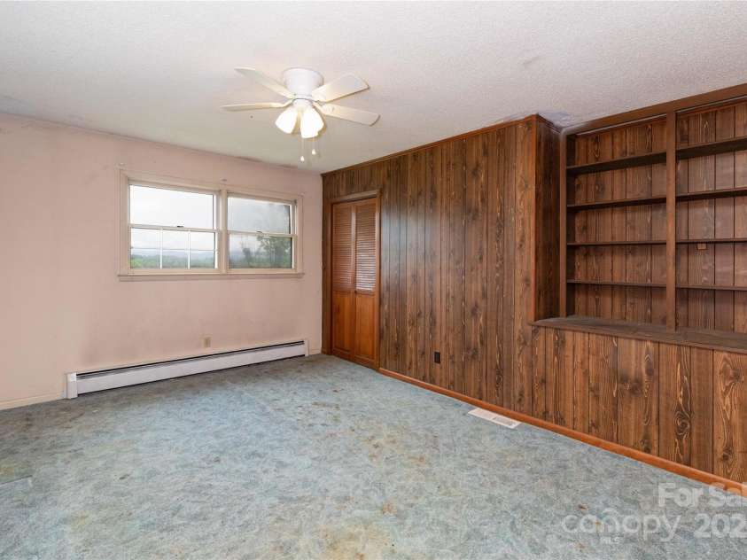 67 Old Turkey Creek Road, Leicester, NC 28748.  MLS# CAR4257740, YatesRealty ID 14147. Spare Bedroom