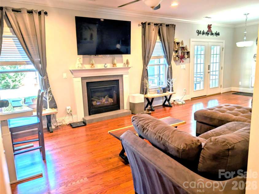 19934 Walter Henderson Road, Cornelius, NC 28031.  MLS# CAR4359188, YatesRealty ID 14148. 