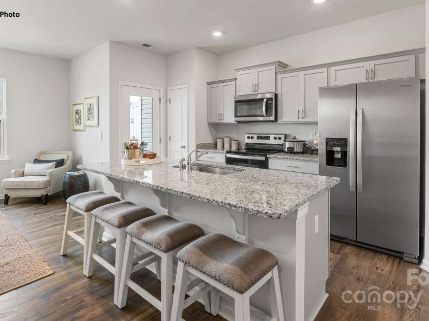 547 Trading Post Lane, York, SC 29745.  MLS# CAR4254228, YatesRealty ID 14148. 