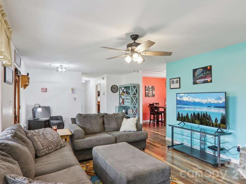 130 Crestview Street, Canton, NC 28716.  MLS# CAR4345646, YatesRealty ID 14149. 