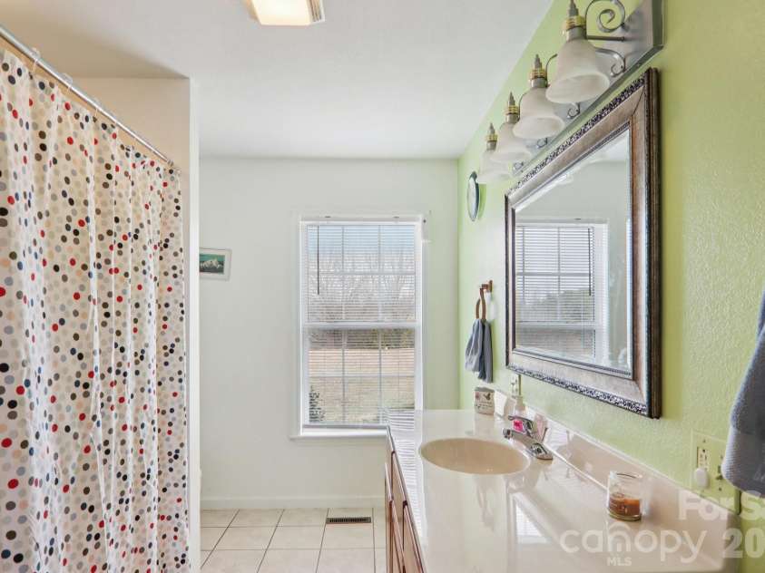 130 Crestview Street, Canton, NC 28716.  MLS# CAR4345646, YatesRealty ID 14149. 