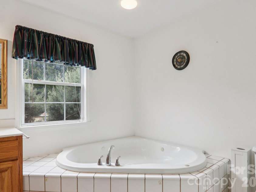 130 Crestview Street, Canton, NC 28716.  MLS# CAR4345646, YatesRealty ID 14149. 