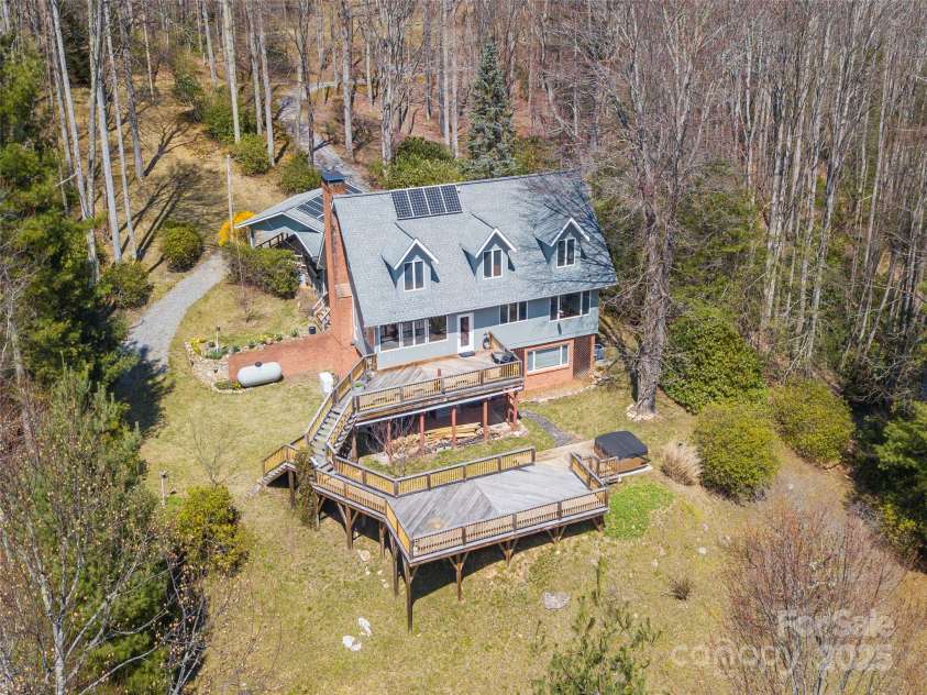 191 Cataloochee Lane, Waynesville, NC 28785.  MLS# CAR4238973, YatesRealty ID 14149. 