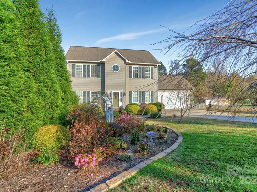 1110 Archer Farm Drive, Salisbury, NC 28144.  MLS# CAR4200045, YatesRealty ID 1415. 