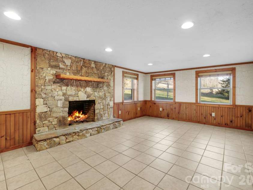 1644 West Deep Creek Road, Bryson City, NC 28713.  MLS# CAR4047288, YatesRealty ID 1415. 