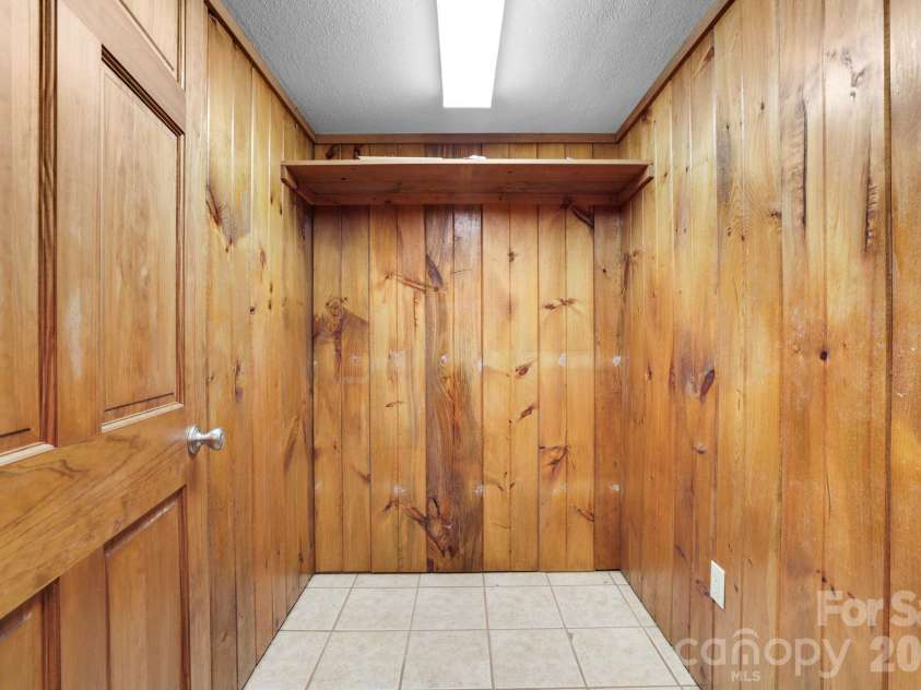 1644 West Deep Creek Road, Bryson City, NC 28713.  MLS# CAR4047288, YatesRealty ID 1415. 