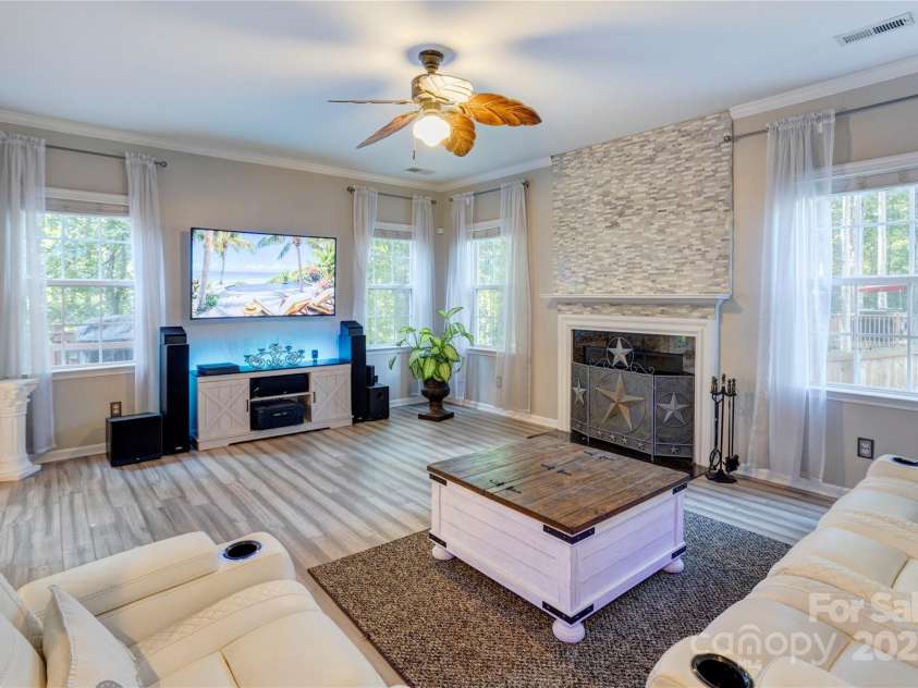 1229 Brecken Court, Kannapolis, NC 28081.  MLS# CAR4298369, YatesRealty ID 14150. 