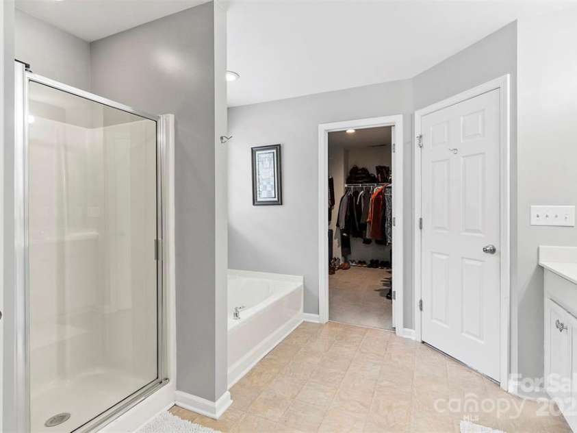 1229 Brecken Court, Kannapolis, NC 28081.  MLS# CAR4298369, YatesRealty ID 14150. 