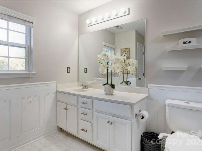 1229 Brecken Court, Kannapolis, NC 28081.  MLS# CAR4298369, YatesRealty ID 14150. Remodeled hall bath