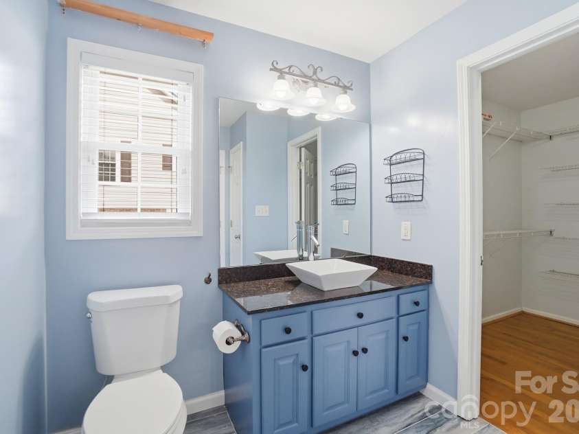 4425 Frank Dellinger Lane, Maiden, NC 28650.  MLS# CAR4368367, YatesRealty ID 14150. 