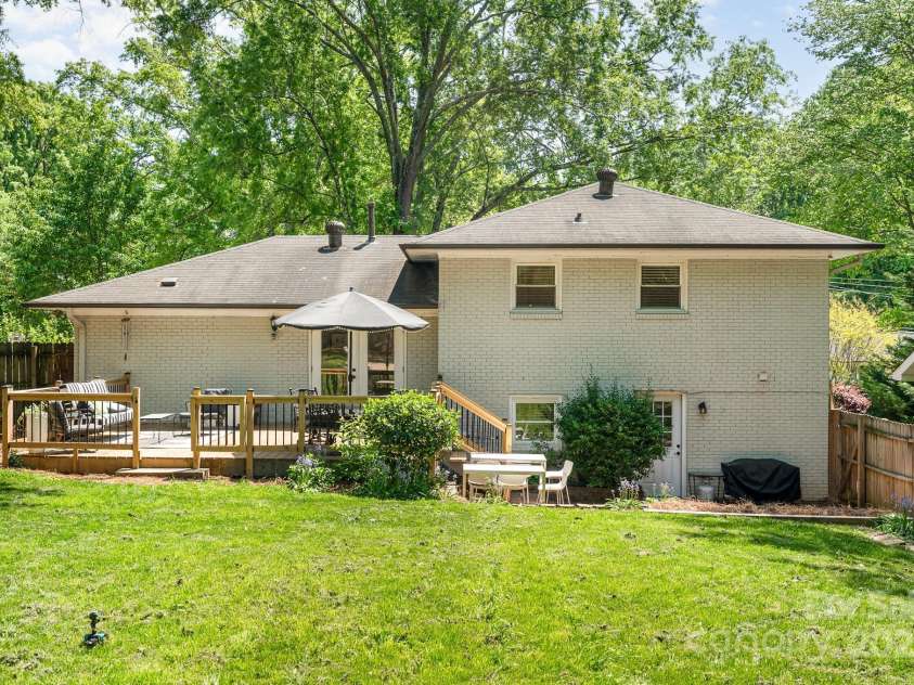 1043 Nancy Drive, Charlotte, NC 28211.  MLS# CAR4247909, YatesRealty ID 14151. Rear of Home