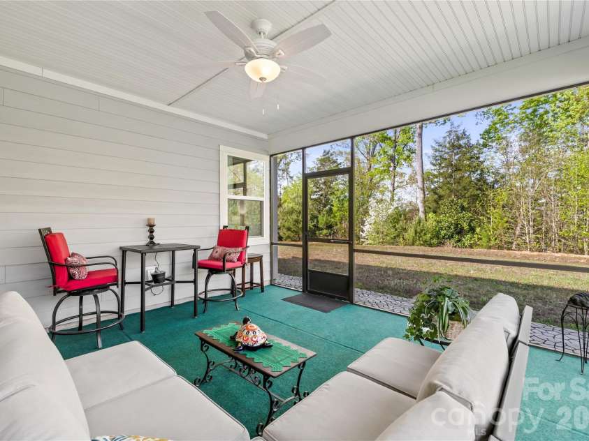 264 Flat Rock Drive, Denver, NC 28037.  MLS# CAR4364100, YatesRealty ID 14151. 