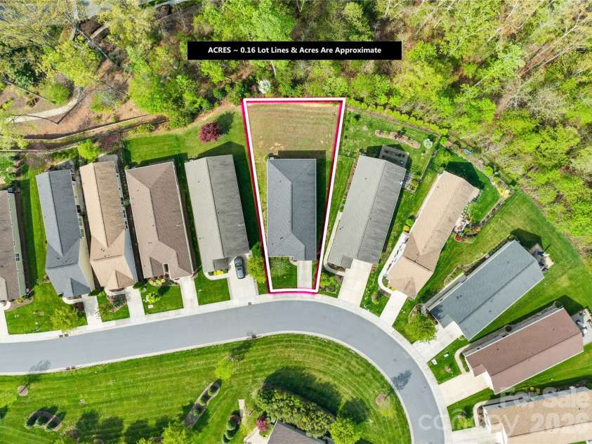 264 Flat Rock Drive, Denver, NC 28037.  MLS# CAR4364100, YatesRealty ID 14151. 