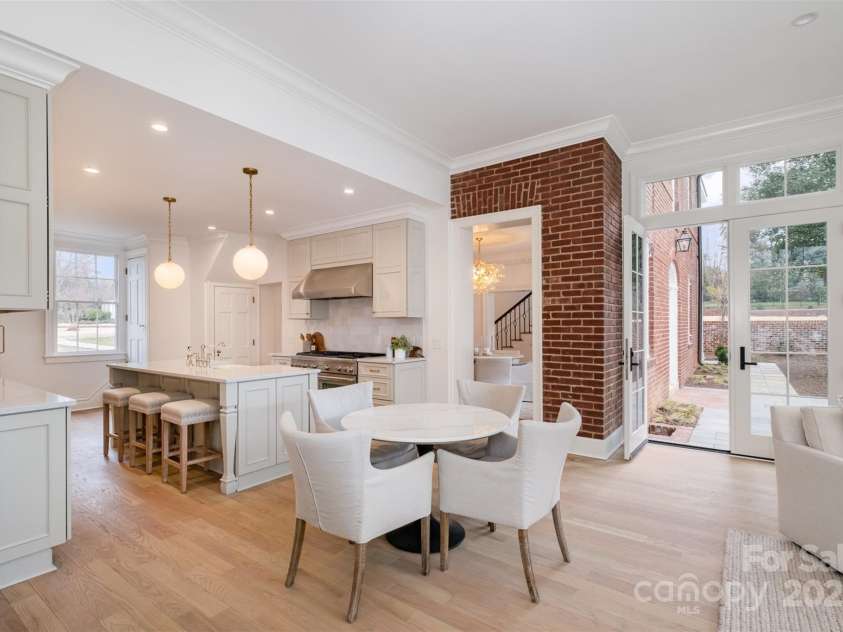 2400 Mecklenburg Avenue, Charlotte, NC 28205.  MLS# CAR4250989, YatesRealty ID 14152. 