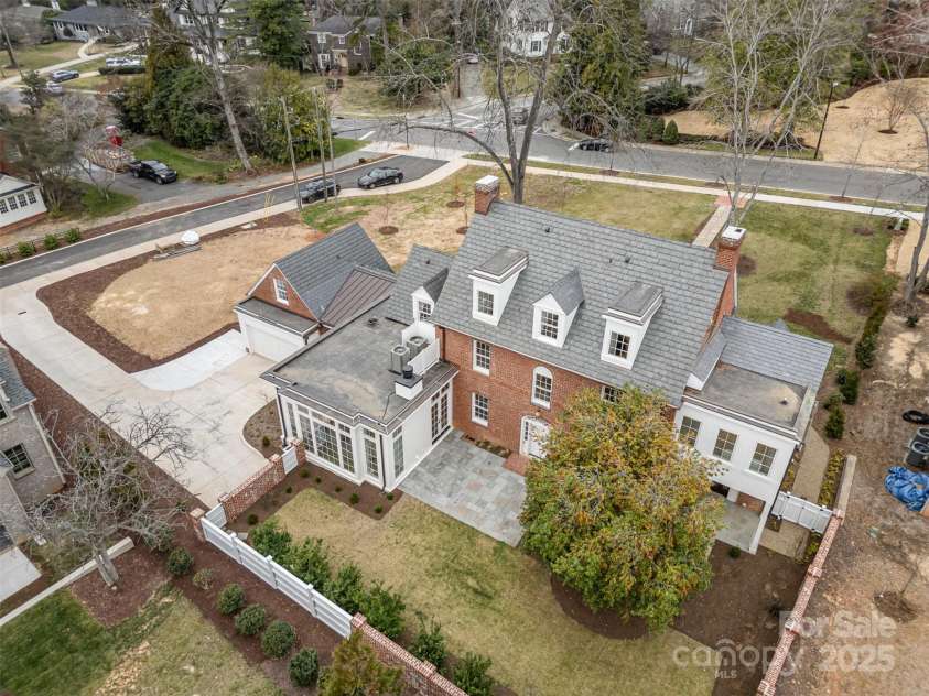 2400 Mecklenburg Avenue, Charlotte, NC 28205.  MLS# CAR4250989, YatesRealty ID 14152. 