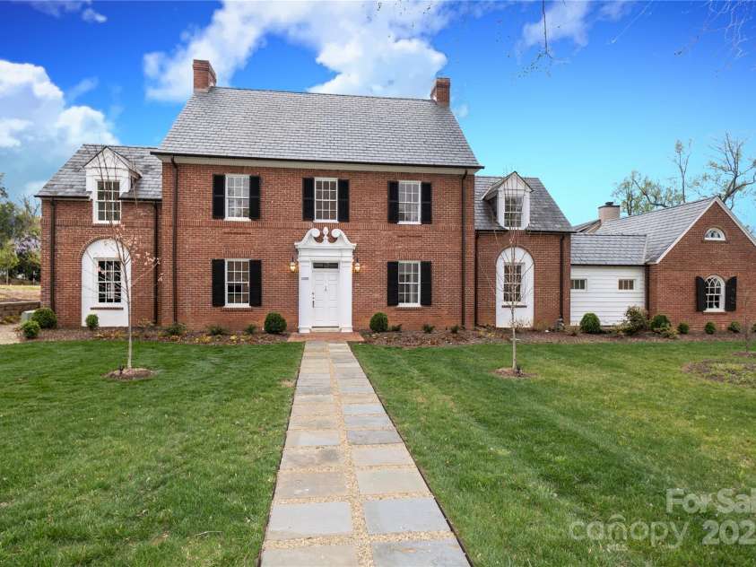 2400 Mecklenburg Avenue, Charlotte, NC 28205.  MLS# CAR4250989, YatesRealty ID 14152. Welcome Home