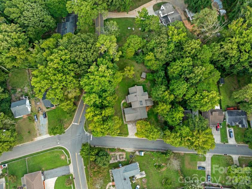 7600 Wallace Lane, Charlotte, NC 28212.  MLS# CAR4344455, YatesRealty ID 14152. Aerial