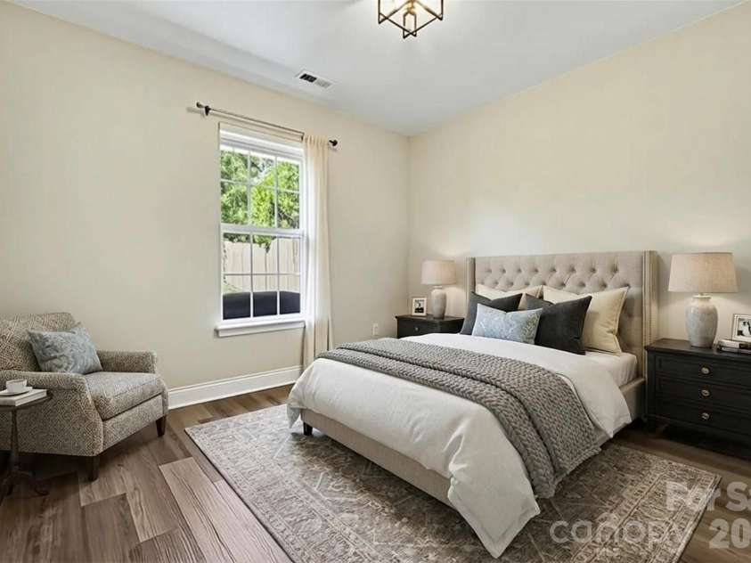 9113 Shenington Place, Charlotte, NC 28216.  MLS# CAR4359218, YatesRealty ID 14152. 