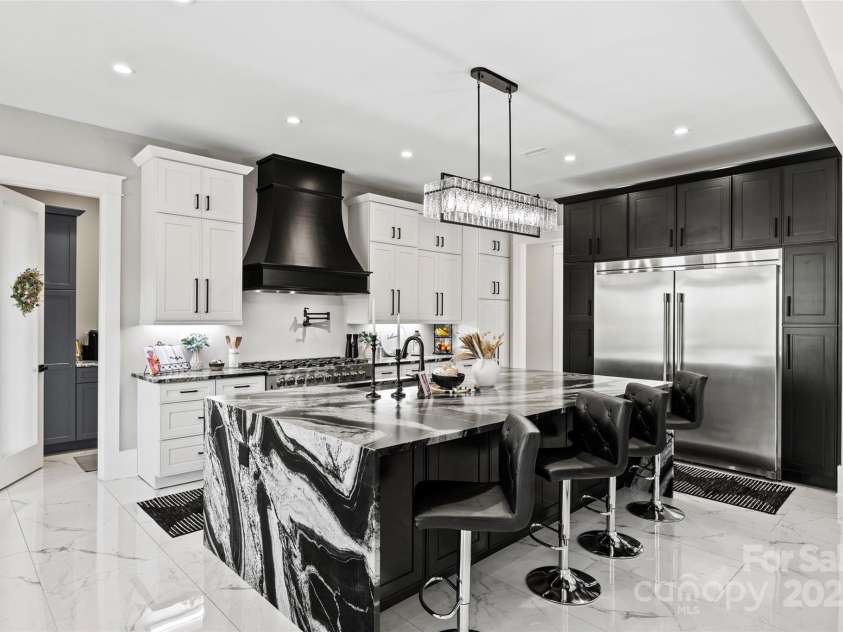 385 Squirrel Lane, Clover, SC 29710.  MLS# CAR4246792, YatesRealty ID 14153. 