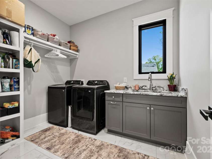 385 Squirrel Lane, Clover, SC 29710.  MLS# CAR4246792, YatesRealty ID 14153. 