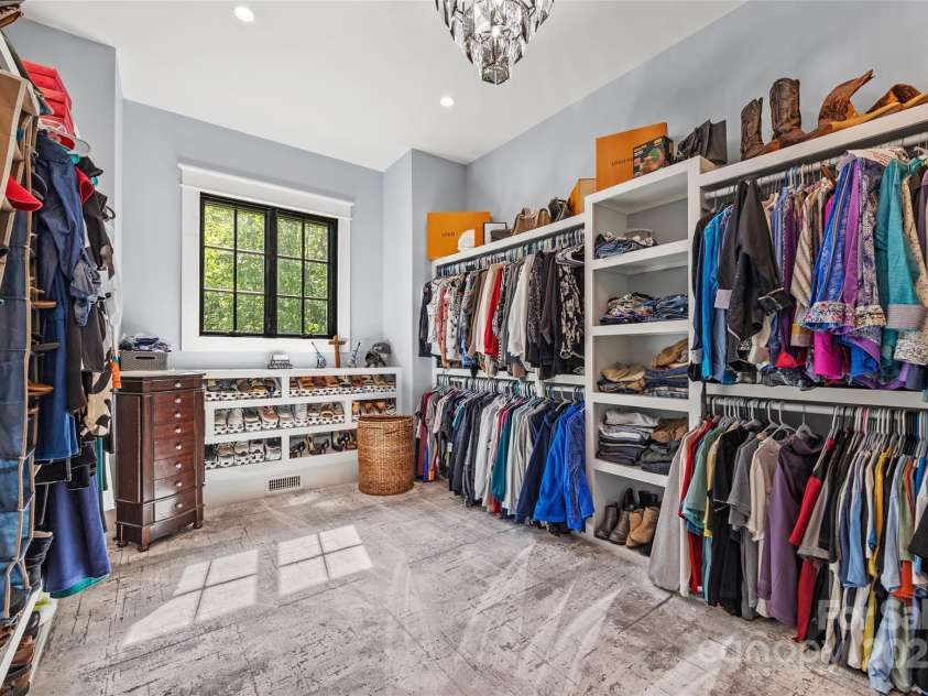 385 Squirrel Lane, Clover, SC 29710.  MLS# CAR4246792, YatesRealty ID 14153. 