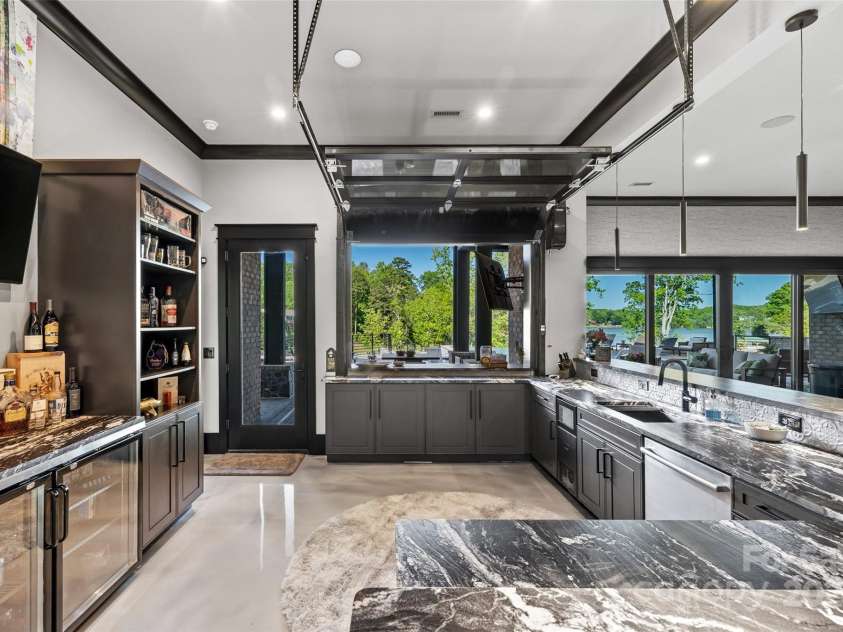 385 Squirrel Lane, Clover, SC 29710.  MLS# CAR4246792, YatesRealty ID 14153. 