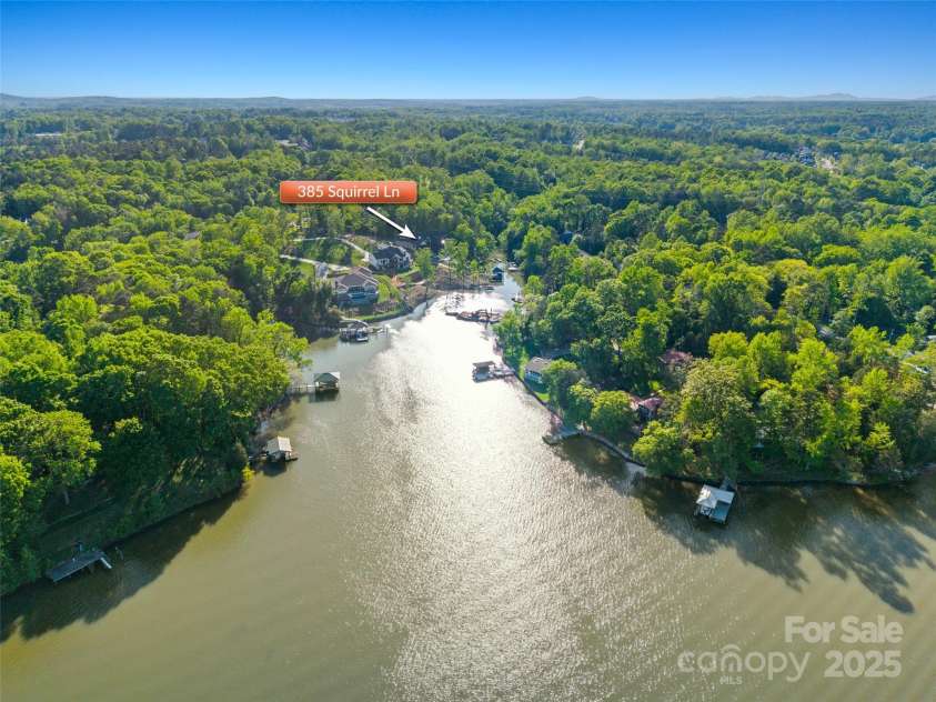 385 Squirrel Lane, Clover, SC 29710.  MLS# CAR4246792, YatesRealty ID 14153. 