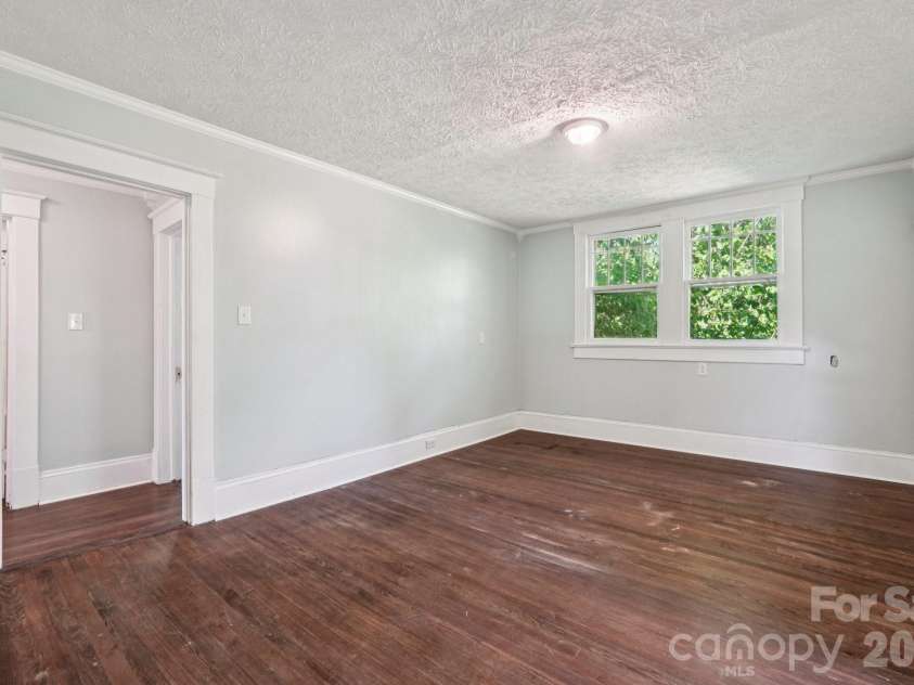 208 Lafayette Street, Salisbury, NC 28144.  MLS# CAR4367247, YatesRealty ID 14155. 