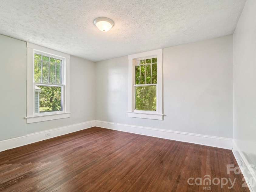 208 Lafayette Street, Salisbury, NC 28144.  MLS# CAR4367247, YatesRealty ID 14155. 