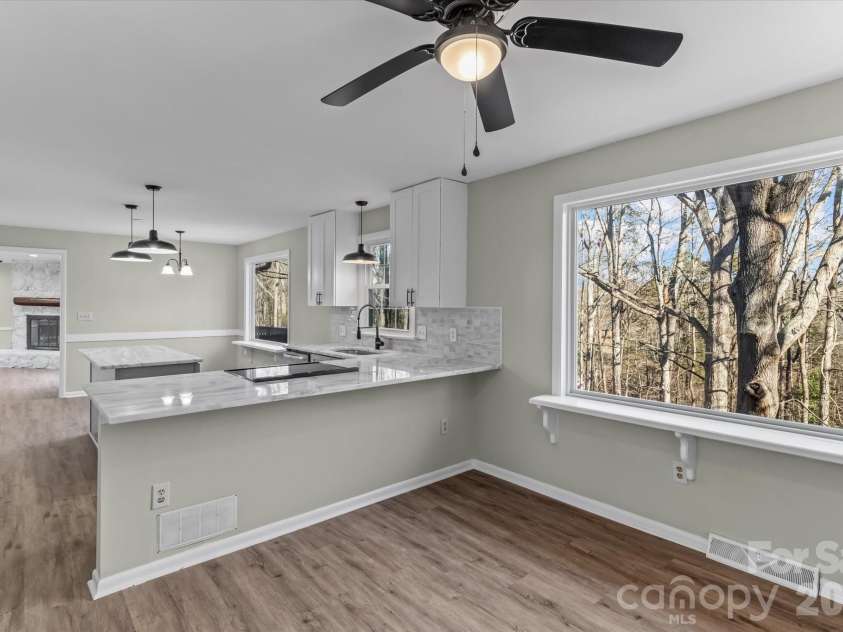 188 Mary Circle, Concord, NC 28025.  MLS# CAR4354373, YatesRealty ID 14157. 