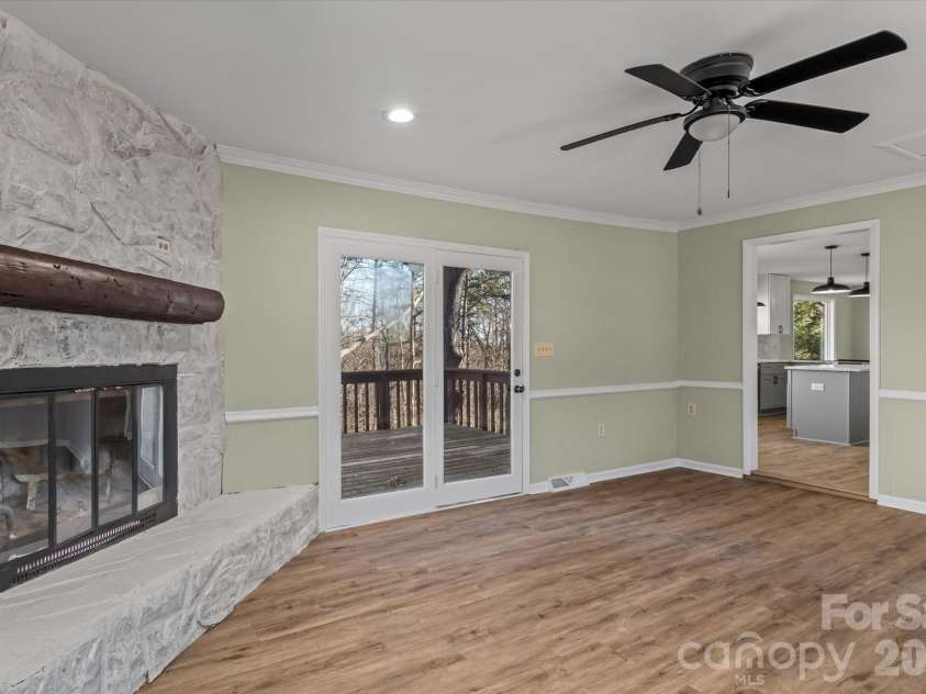 188 Mary Circle, Concord, NC 28025.  MLS# CAR4354373, YatesRealty ID 14157. 