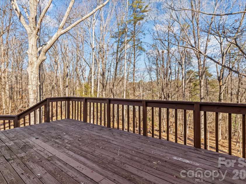 188 Mary Circle, Concord, NC 28025.  MLS# CAR4354373, YatesRealty ID 14157. 