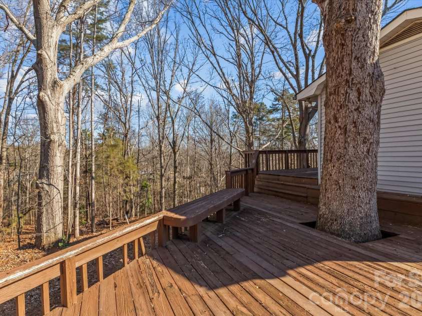 188 Mary Circle, Concord, NC 28025.  MLS# CAR4354373, YatesRealty ID 14157. 