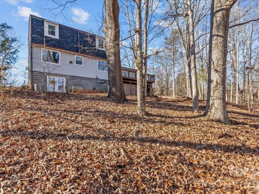 188 Mary Circle, Concord, NC 28025.  MLS# CAR4354373, YatesRealty ID 14157. 