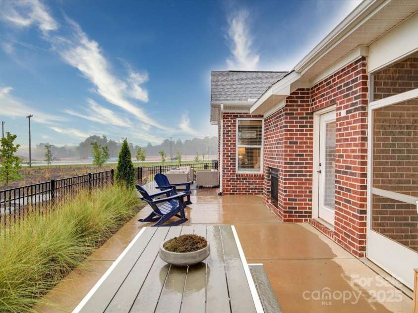 3089 Founding Fathers Drive, Gastonia, NC 28056.  MLS# CAR4256148, YatesRealty ID 14158. 