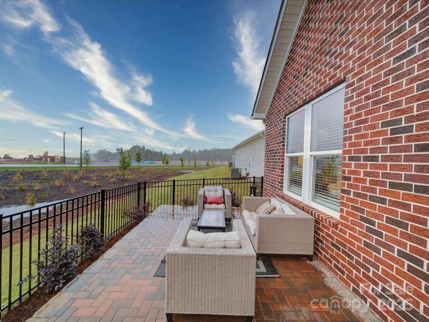 3089 Founding Fathers Drive, Gastonia, NC 28056.  MLS# CAR4256148, YatesRealty ID 14158. 