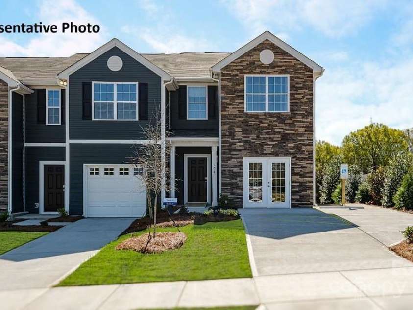 733 Wagon Cross Court, York, SC 29745.  MLS# CAR4254236, YatesRealty ID 14159. 