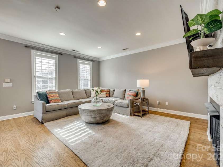 9439 Bonnie Briar Circle, Charlotte, NC 28277.  MLS# CAR4215508, YatesRealty ID 1416. 