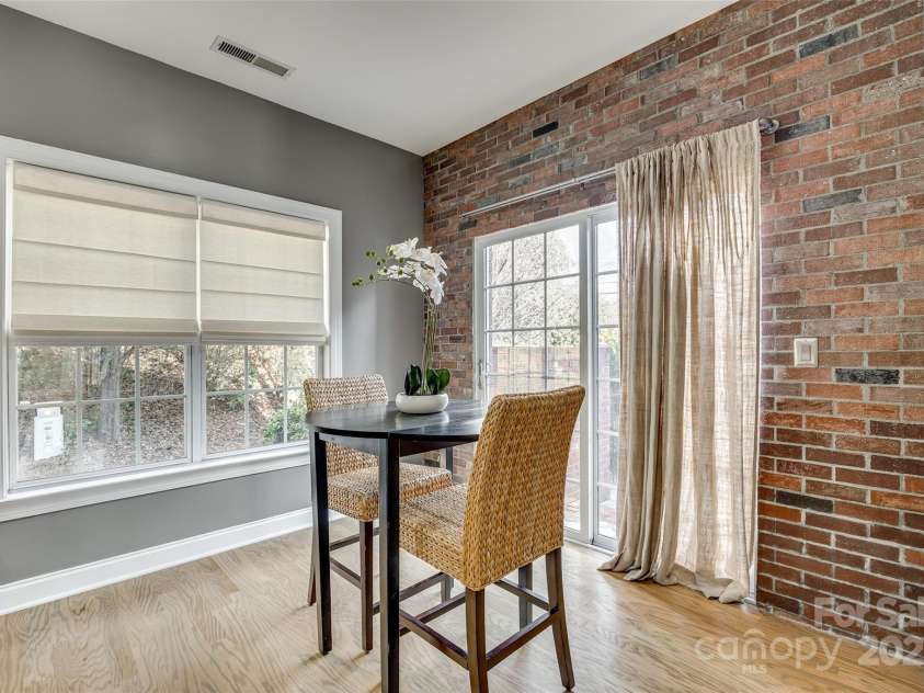 9439 Bonnie Briar Circle, Charlotte, NC 28277.  MLS# CAR4215508, YatesRealty ID 1416. 