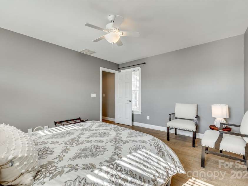 9439 Bonnie Briar Circle, Charlotte, NC 28277.  MLS# CAR4215508, YatesRealty ID 1416. 