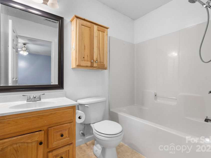 5052 Swinging Bridge Road, Conover, NC 28613.  MLS# CAR4255886, YatesRealty ID 14160. 