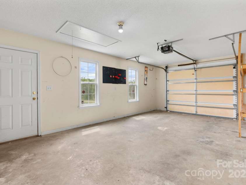 5052 Swinging Bridge Road, Conover, NC 28613.  MLS# CAR4255886, YatesRealty ID 14160. 