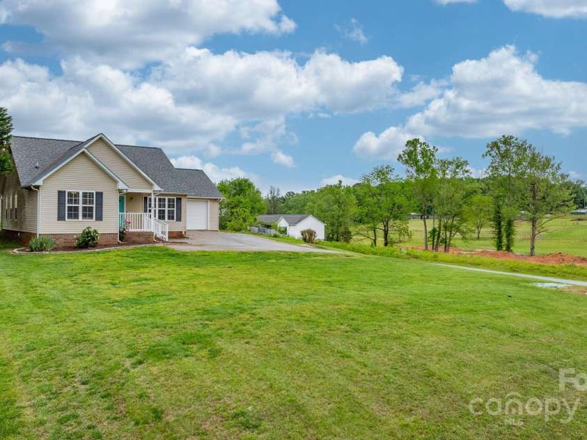 5052 Swinging Bridge Road, Conover, NC 28613.  MLS# CAR4255886, YatesRealty ID 14160. 