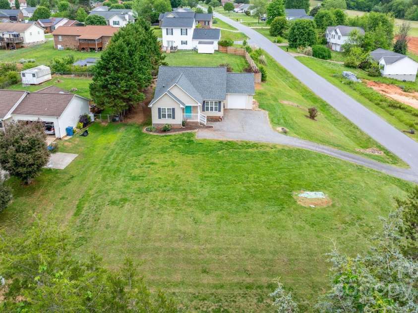 5052 Swinging Bridge Road, Conover, NC 28613.  MLS# CAR4255886, YatesRealty ID 14160. 