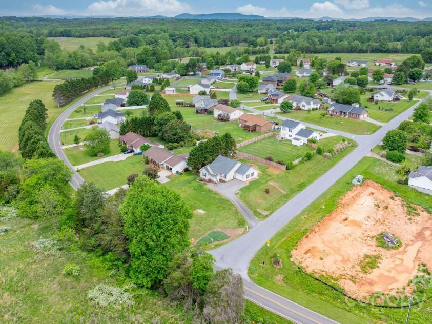 5052 Swinging Bridge Road, Conover, NC 28613.  MLS# CAR4255886, YatesRealty ID 14160. 