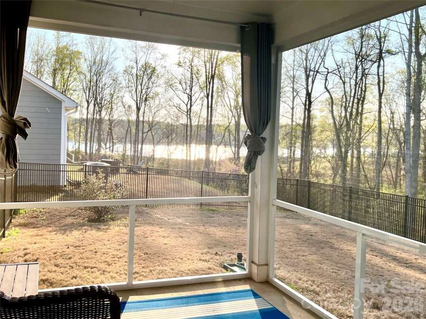 4514 Duplin Drive, Charlotte, NC 28214.  MLS# CAR4369547, YatesRealty ID 14162. 