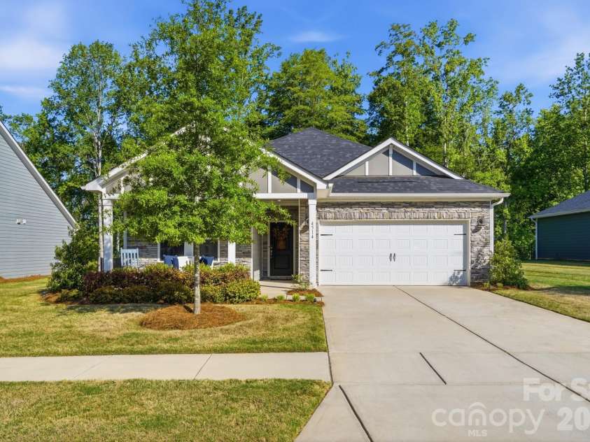 4514 Duplin Drive, Charlotte, NC 28214.  MLS# CAR4369547, YatesRealty ID 14162. 