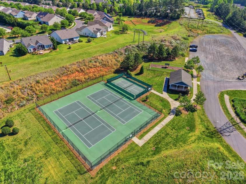 4514 Duplin Drive, Charlotte, NC 28214.  MLS# CAR4369547, YatesRealty ID 14162. 