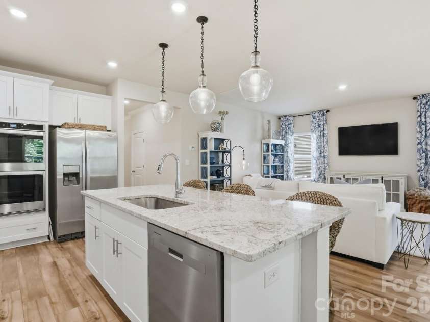 4514 Duplin Drive, Charlotte, NC 28214.  MLS# CAR4369547, YatesRealty ID 14162. 